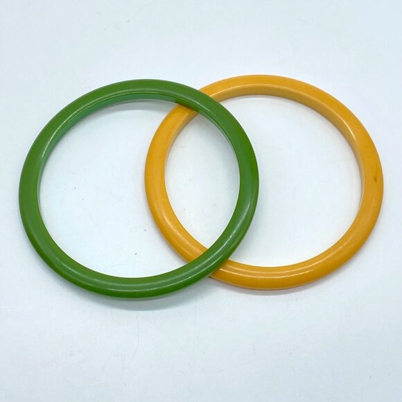 None Jewelry - Vintage Pair of Bakelite Spacers Bangle Bracelets Yellow Green READ